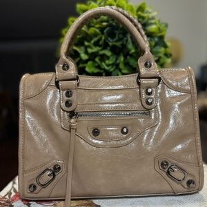 Chic Taupe Y2K Bag